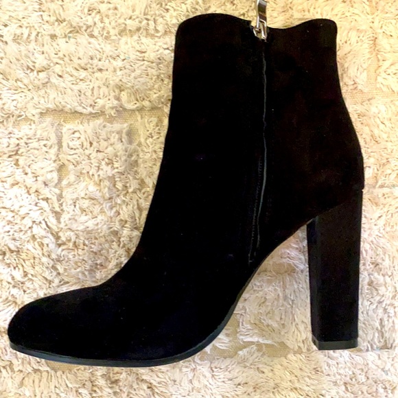 Tony Bianco TIA black kid suede ankle boots - Picture 2 of 6